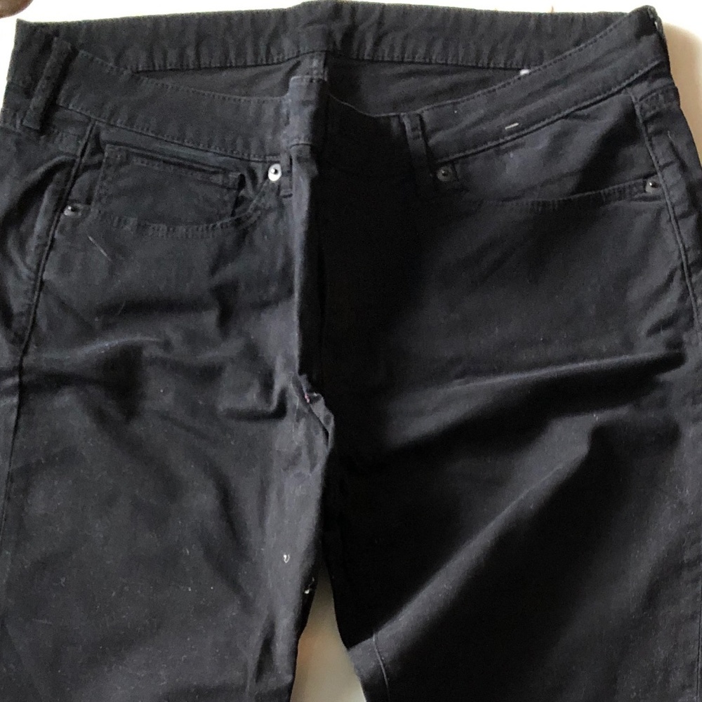 UNIQLO Black Jeans